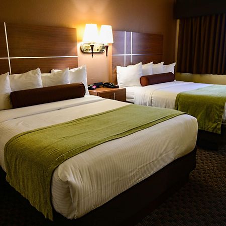 Best Western Plus Shamrock Inn & Suites Buitenkant foto
