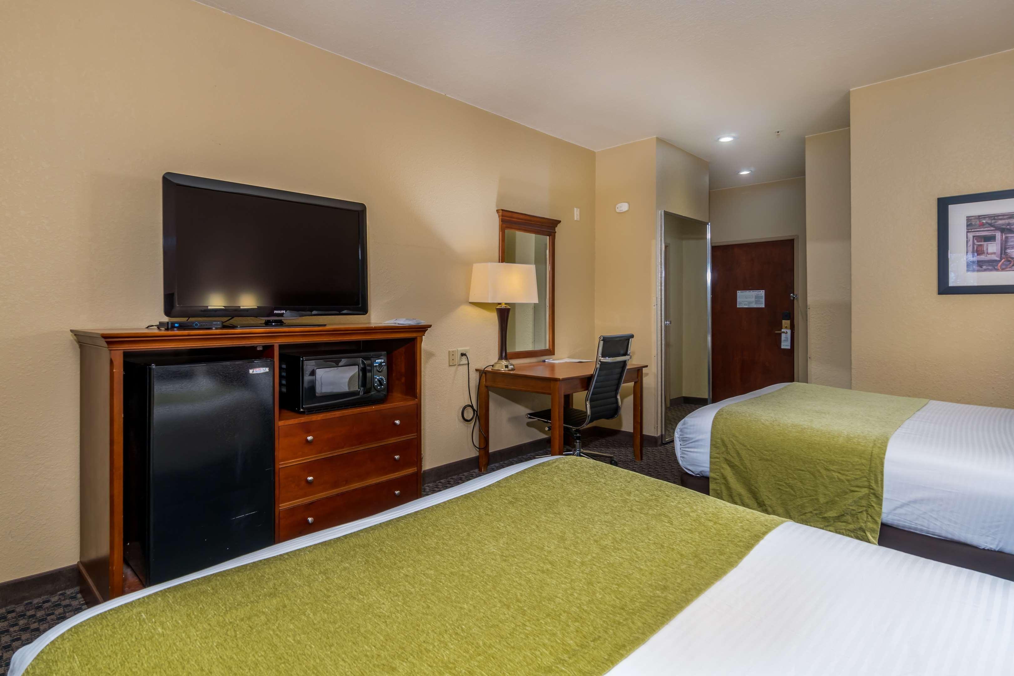 Best Western Plus Shamrock Inn & Suites Buitenkant foto