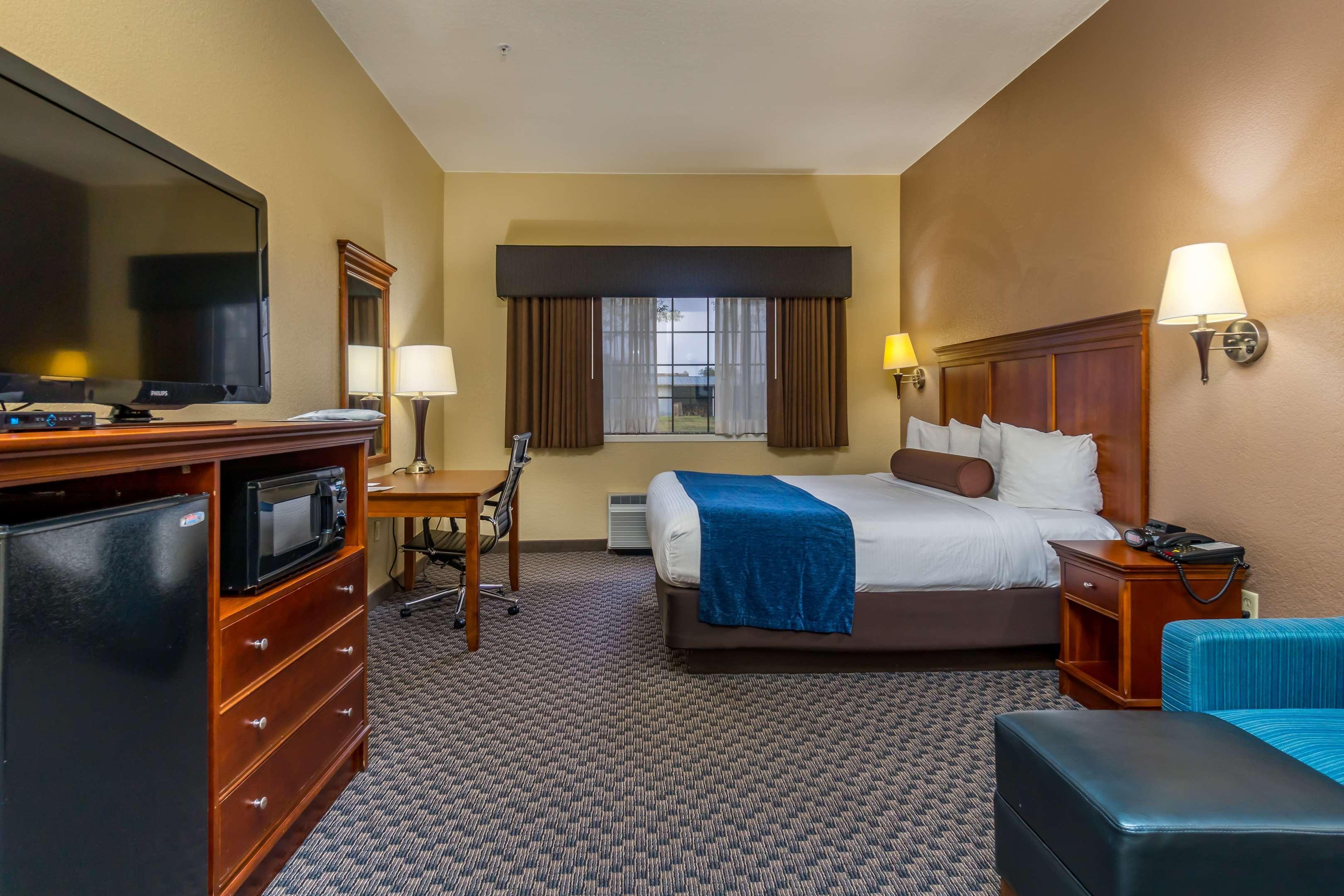 Best Western Plus Shamrock Inn & Suites Buitenkant foto