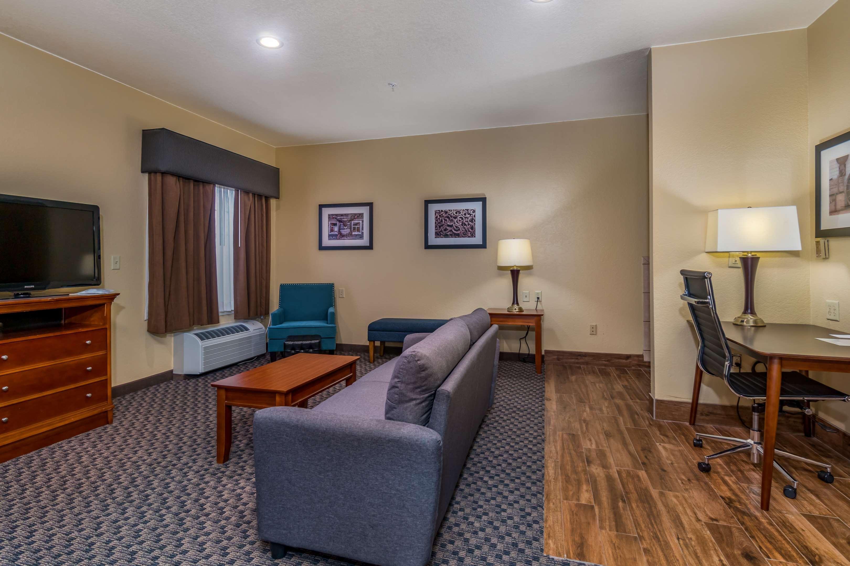 Best Western Plus Shamrock Inn & Suites Buitenkant foto