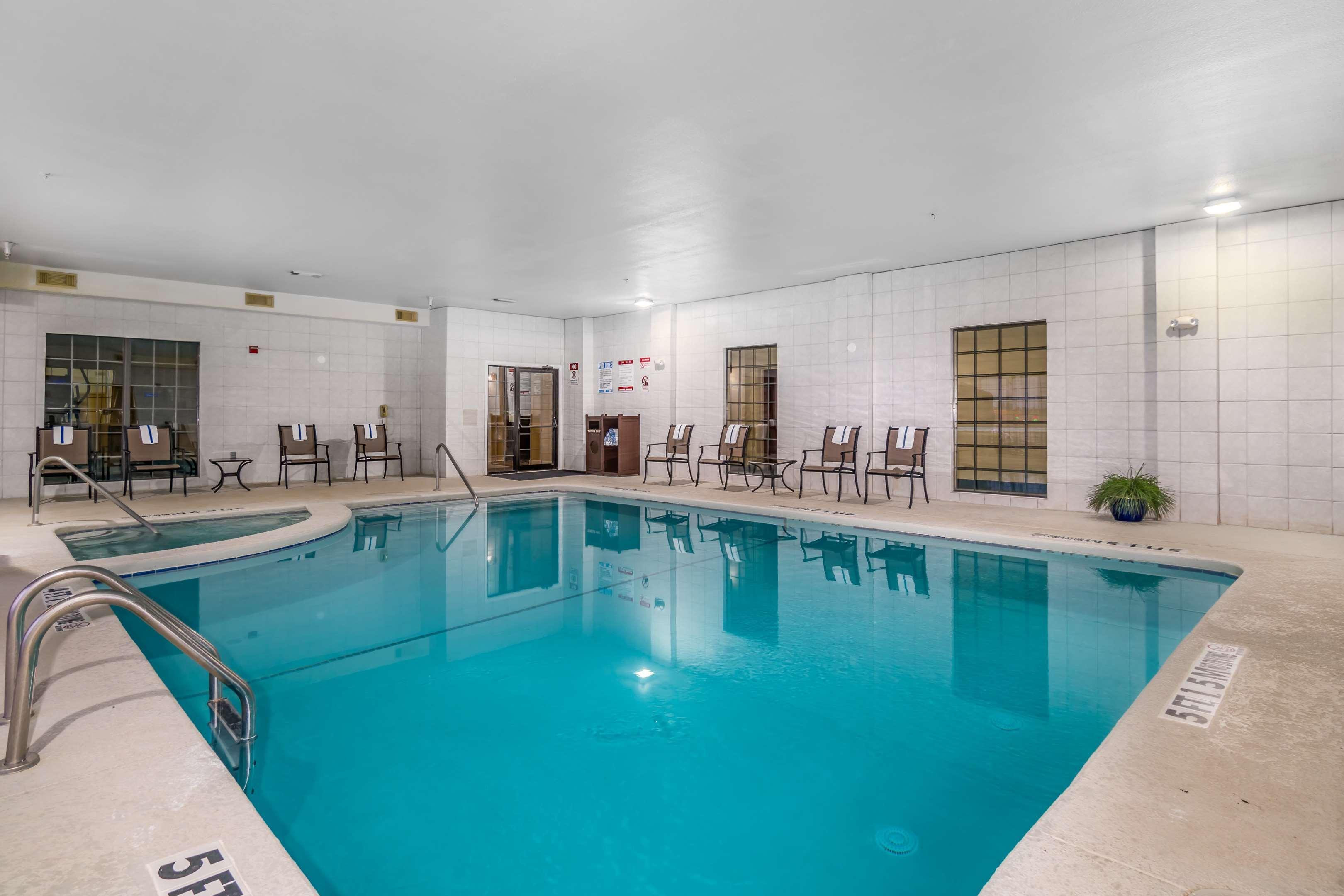 Best Western Plus Shamrock Inn & Suites Buitenkant foto